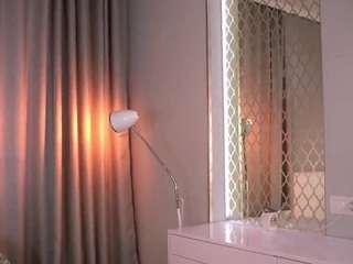 MaileBroeker live cam preview