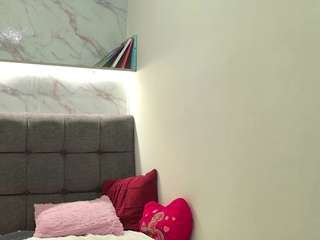 PearlKitty live cam preview
