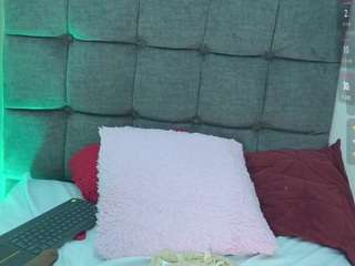 PearlKitty live cam preview
