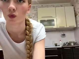 seasonlabreck Live Webcam on CamSoda