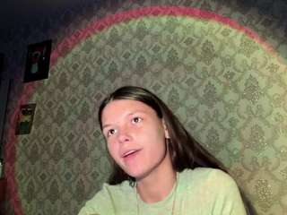 adelinapisarski's live room