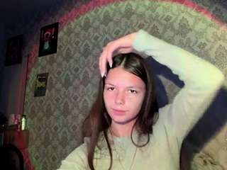 adelinapisarski Live Webcam on CamSoda