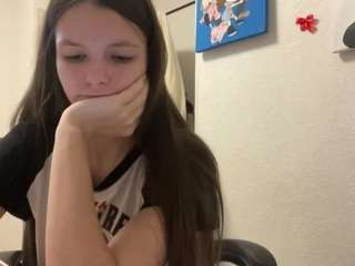 Niky live on CamSoda