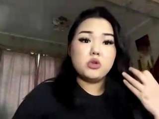 Mia live cam preview