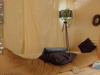 LuxeLina live cam preview