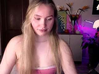 MissBlossomm live cam preview