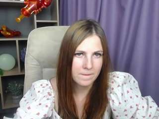 ElizabethGlow live cam preview
