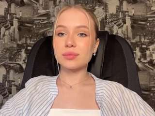 RoslynMiernik live cam