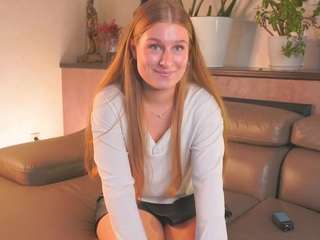 IvanaKnisley live cam preview