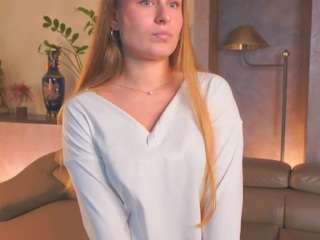 IvanaKnisley live cam preview