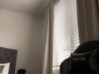julieee04