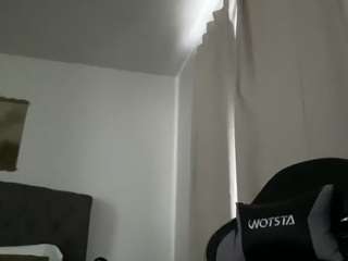 julieee04