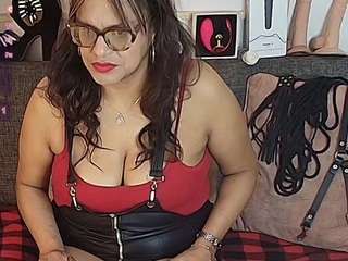 angelahotmature