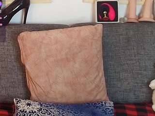 angelahotmature