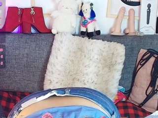 angelahotmature
