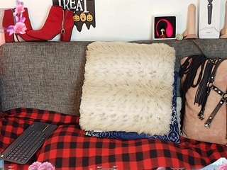 Angelahotmature