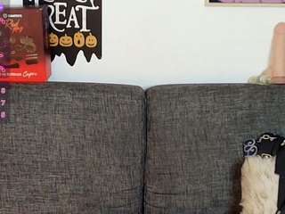 angelahotmature