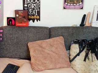 angelahotmature