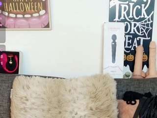 angelahotmature