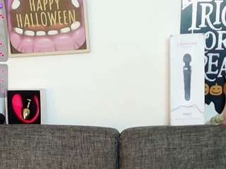 angelahotmature
