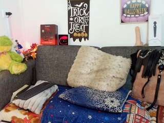 angelahotmature