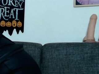 angelahotmature