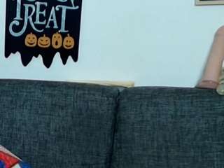 angelahotmature