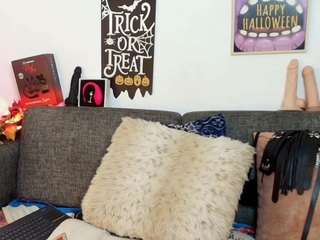angelahotmature