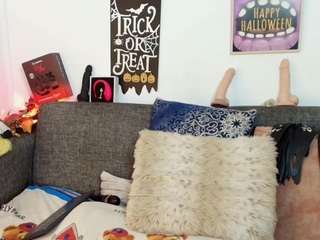 angelahotmature