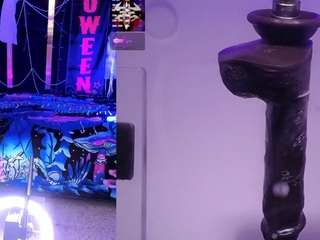 stacyreed's live room