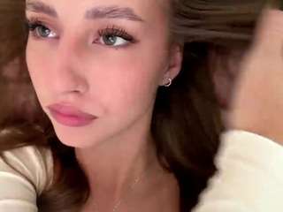 AntionetteDejong live cam preview