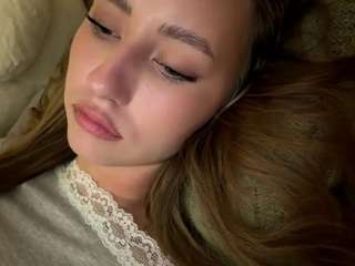 antionettedejong camsoda
