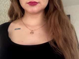 Sarah live cam preview