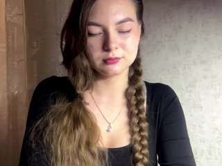 Sarah live cam preview
