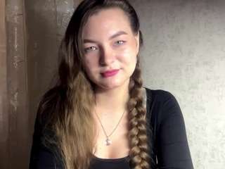 Sarah live cam preview