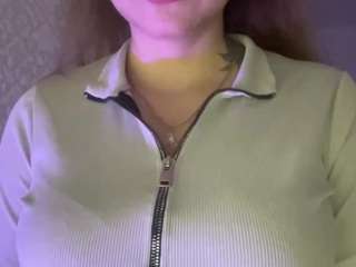 Sarah live cam preview