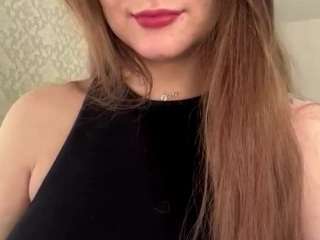 Sarah live cam preview
