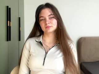 Sarah live cam preview