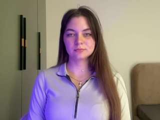 Sarah live cam preview