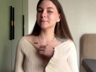 Sarah live cam preview
