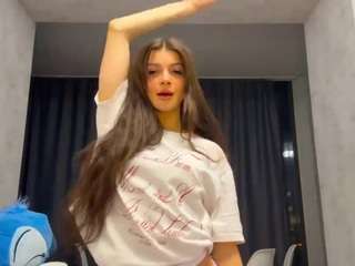 LubaVavra live cam