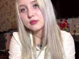 Karola live cam preview