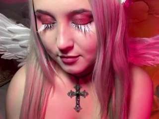 Karola live cam preview