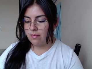 Alejandraa_33