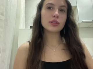 LeontinePedroso live cam preview