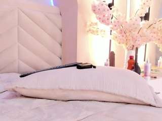 Amy-miller2 live cam preview
