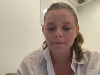Avelia live cam preview