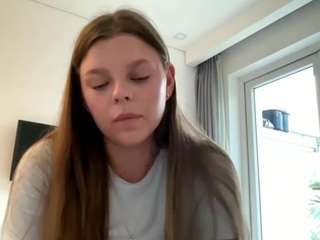 Avelia live cam preview