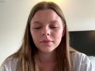 Avelia live cam preview