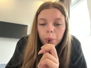 le modèle celestineerner est en webcam porno dans un show sur le site camsoda, il possède les tags suivants: amateur,pussy,foot fetish,full nudity,green eyes,handjob,mature,middle aged,no smoking,orgasm,sex toys,anal,shaved pussy,solo show,spank,strapon,tattoos,tease,teen 18,upskirt